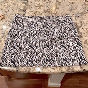 Tommy Hilfiger- size 8 - good condition skirt